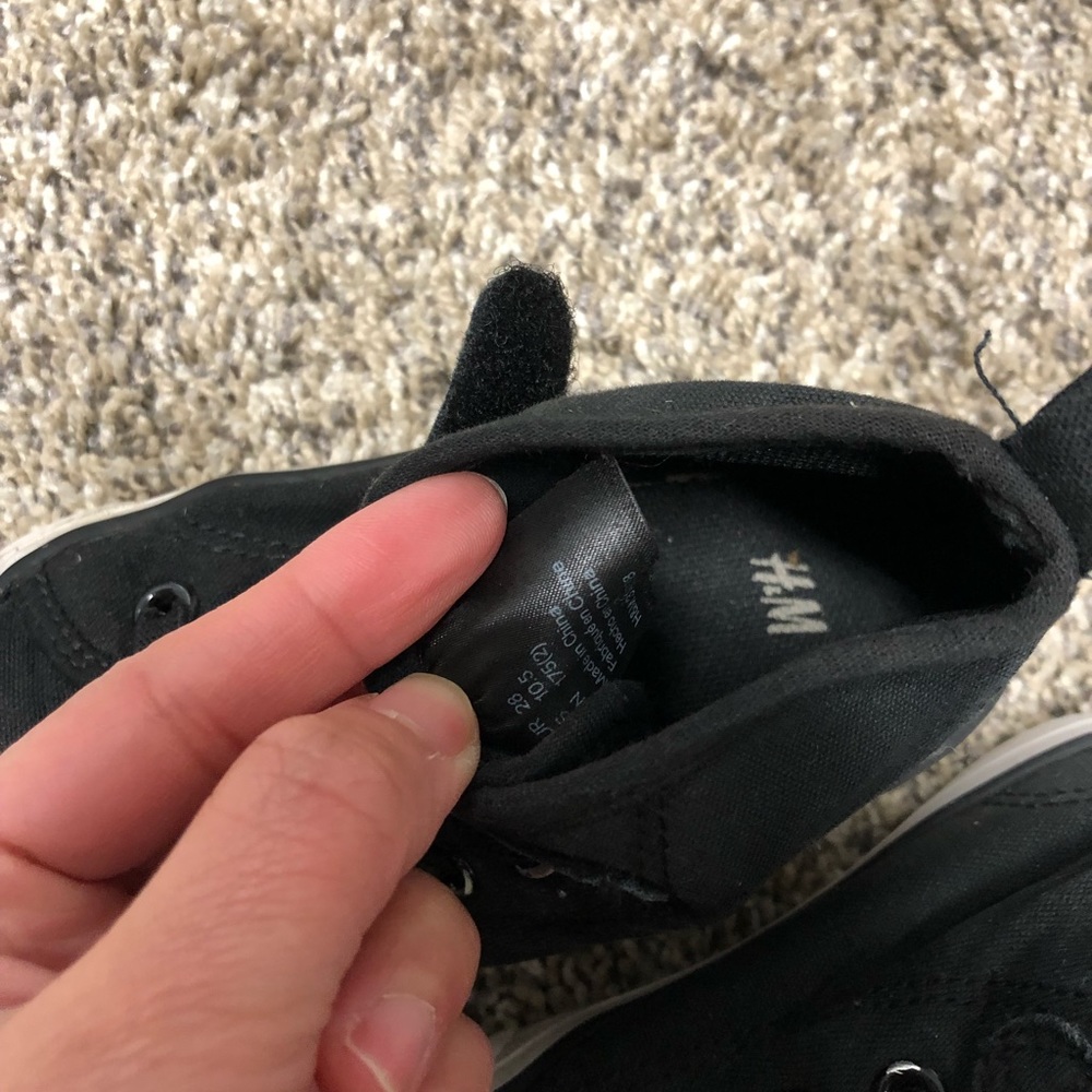 Shoes - Picture 4 of 4